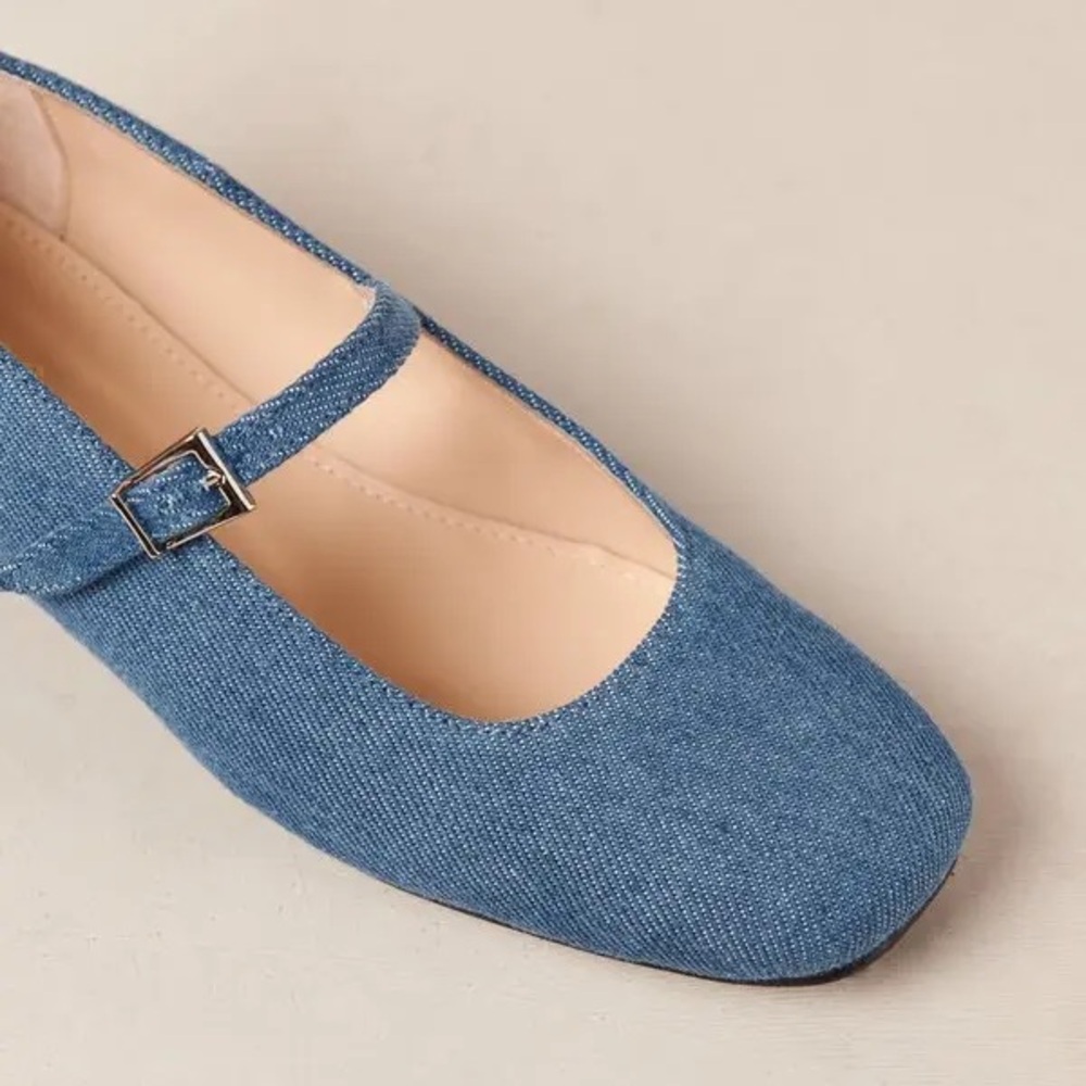 Alohas Por Do Sol Ballet Flats in Denim